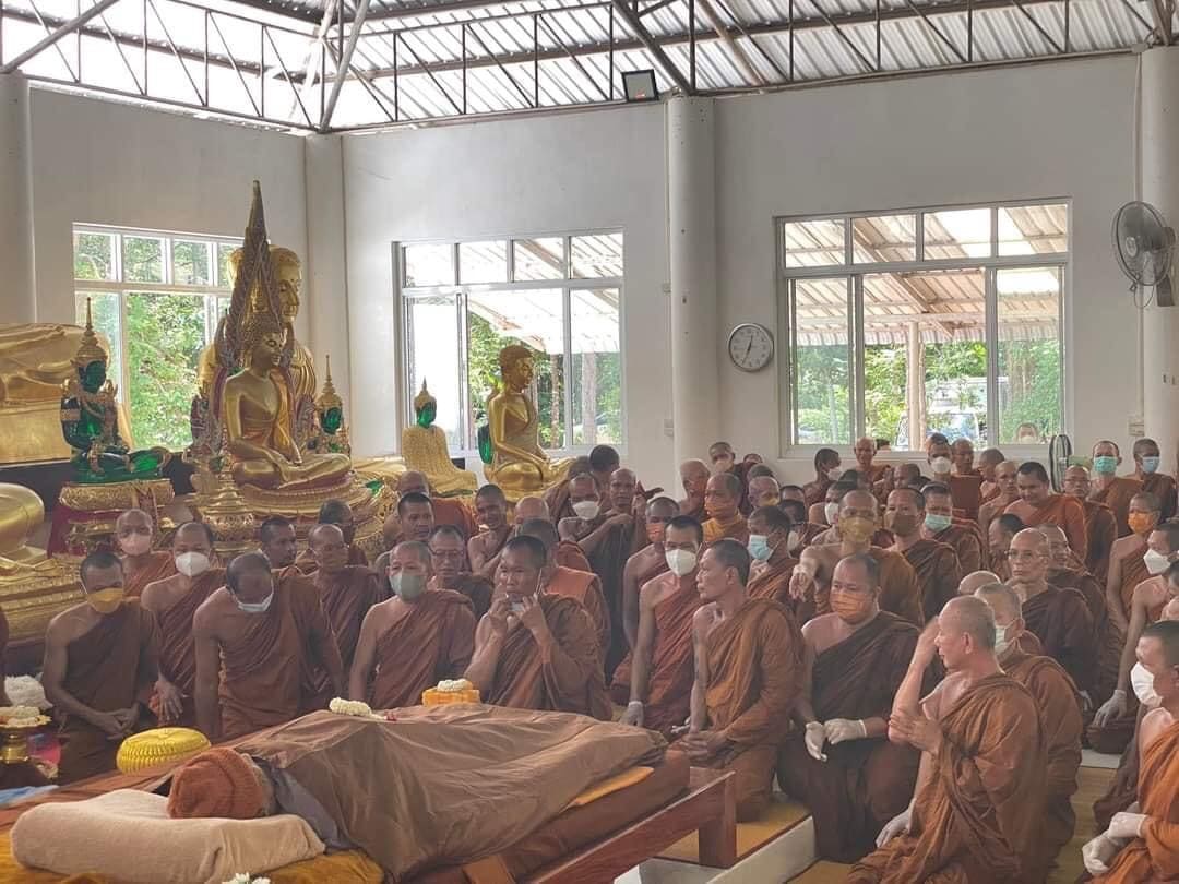 Hình ảnh tang lễ Luang Pu Saeng Hình ảnh tang lễ Luang Pu Saeng