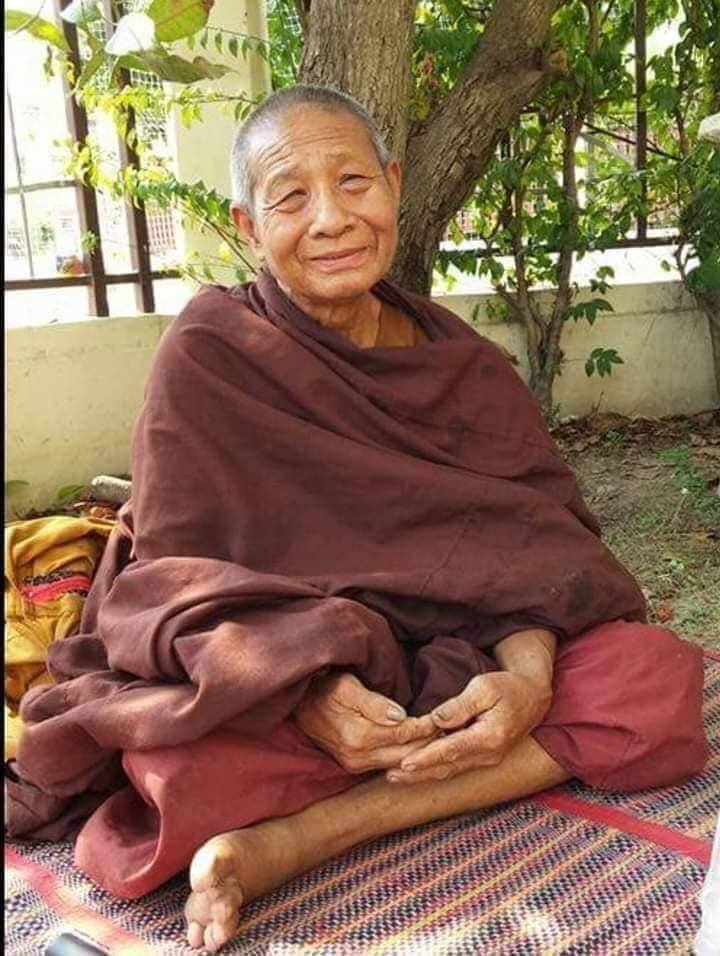 Luang Pu Simpalee Luang Pu Simpalee