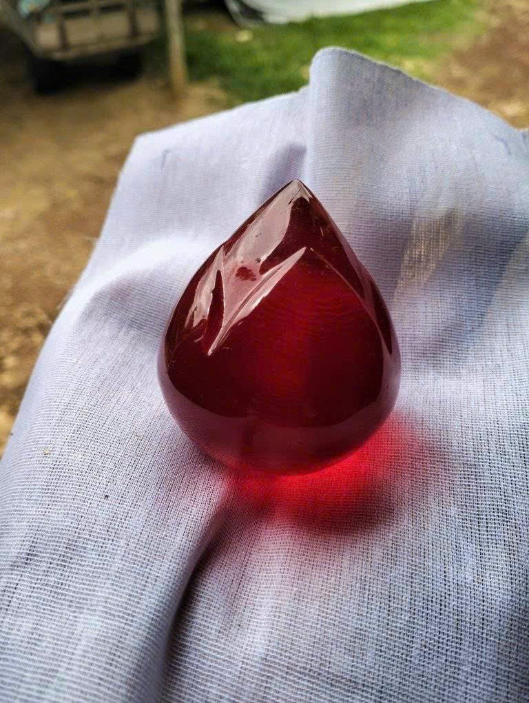 Ngọc Naga đỏ Ngọc Naga đỏ