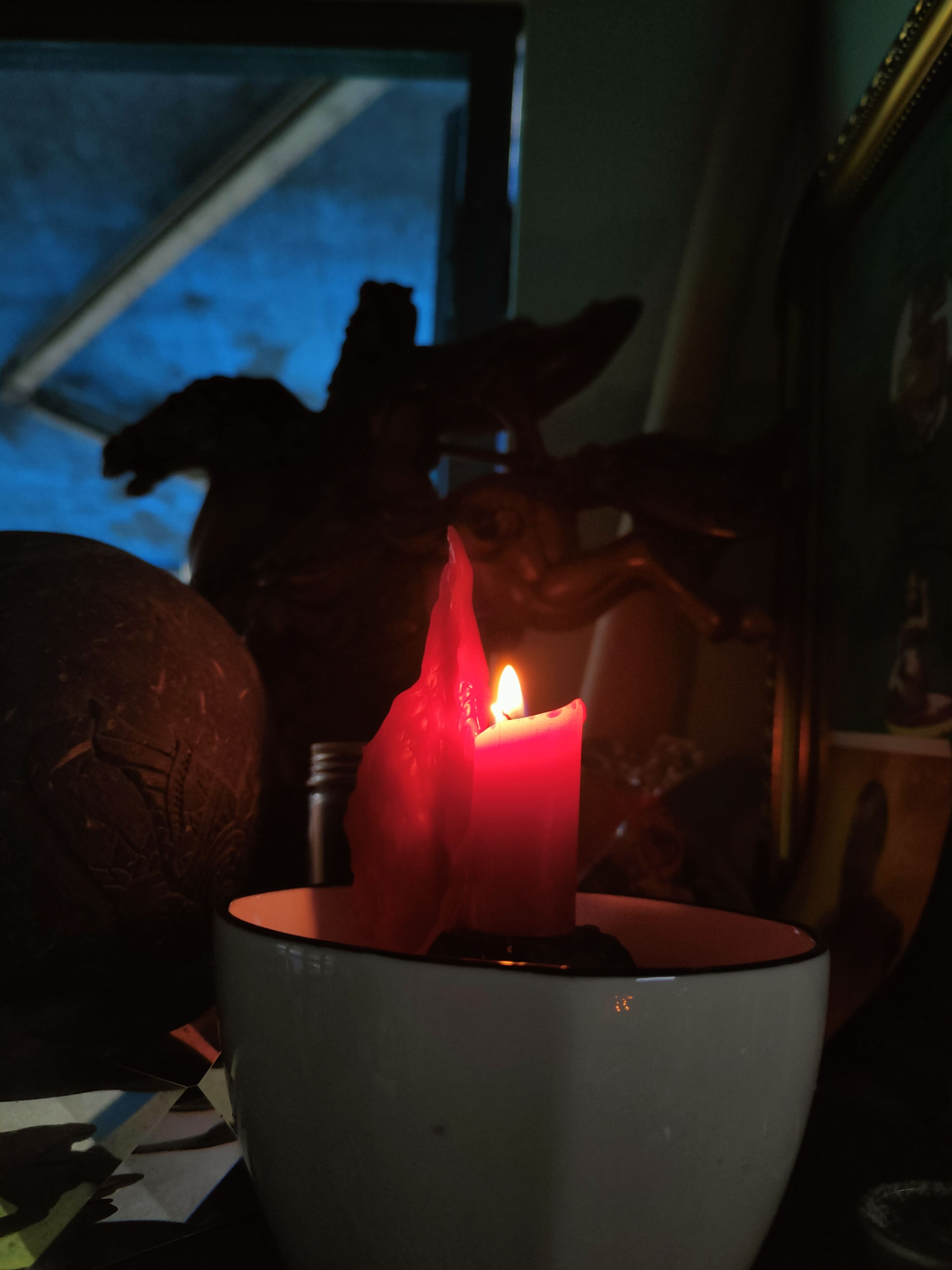 Nến gia trì ngày 15.7.2023, ngày vía Ngũ Trí Như Lai có tạo hình rất kỳ đặc Nến gia trì ngày 15.7.2023, ngày vía Ngũ Trí Như Lai có tạo hình rất kỳ đặc