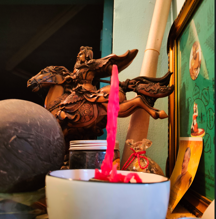 Nến rồng nhất trụ Nến rồng nhất trụ