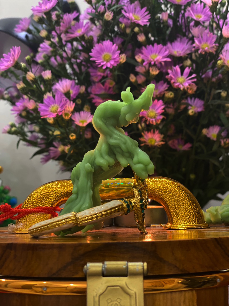 Nến rồng tung vó khải hoàn Nến rồng tung vó khải hoàn