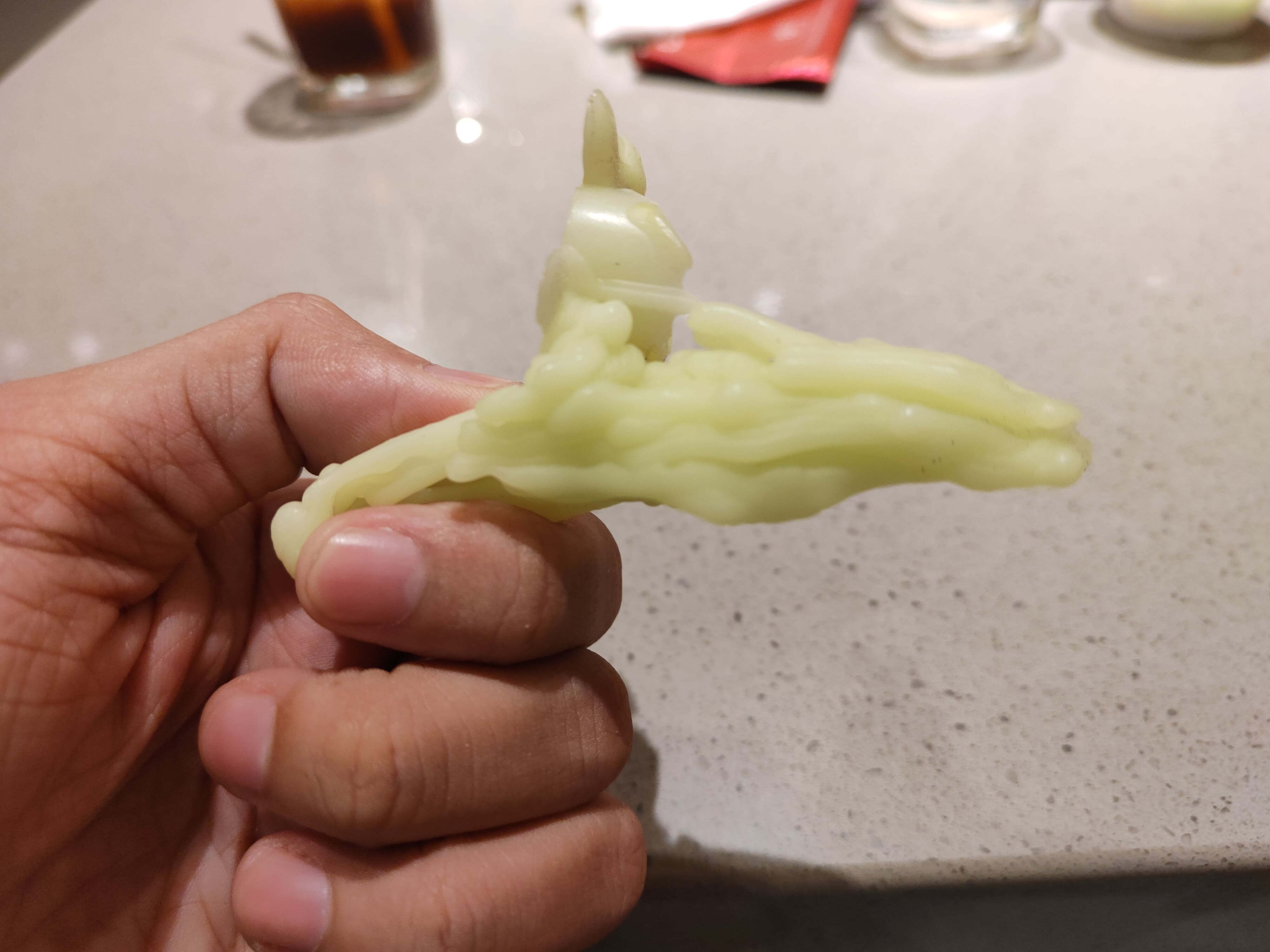 Nến rồng xanh cho thấy rõ đầu long thần Nến rồng xanh cho thấy rõ đầu long thần