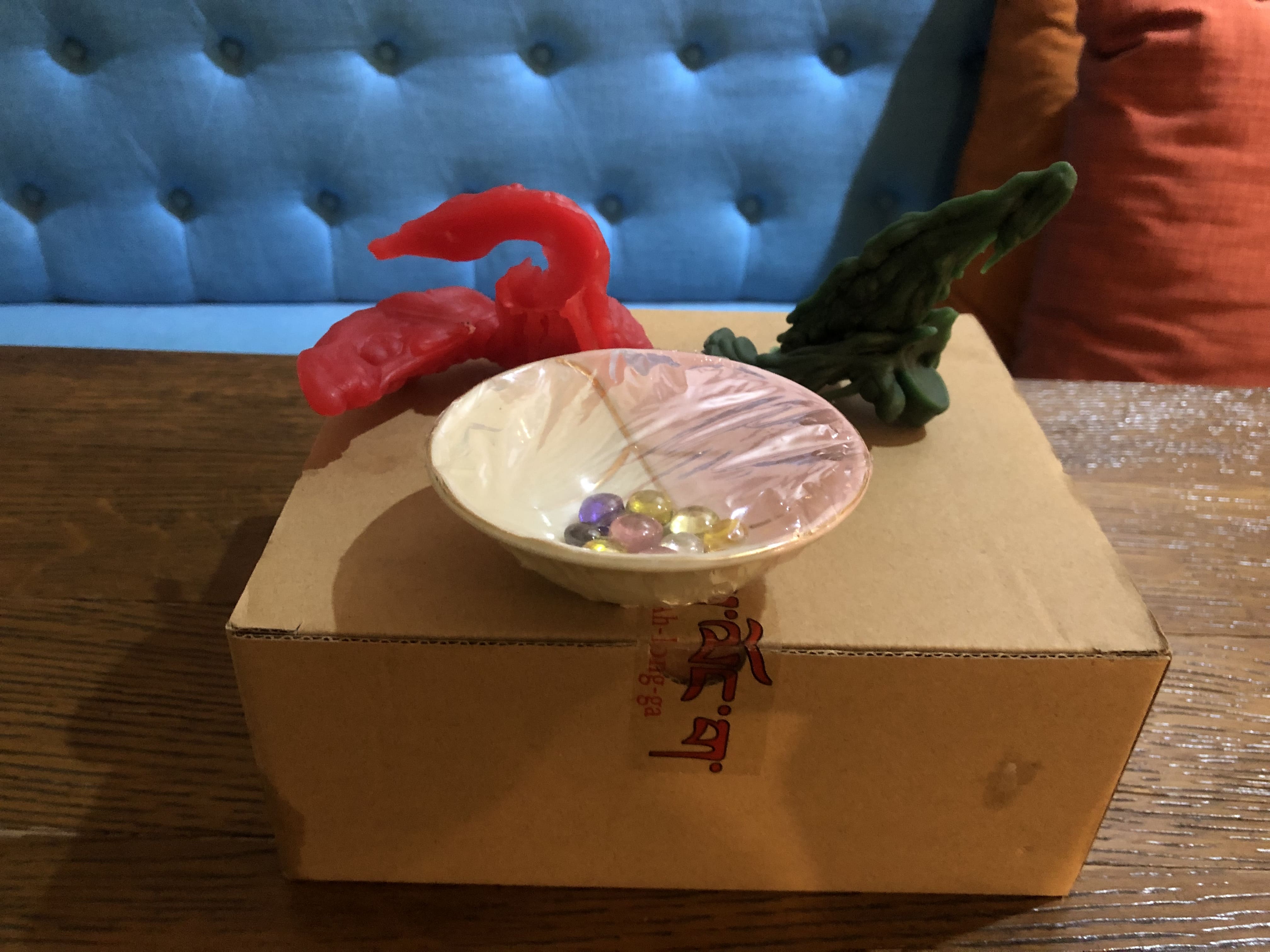 Nến rồng xanh lá và đỏ Nến rồng xanh lá và đỏ