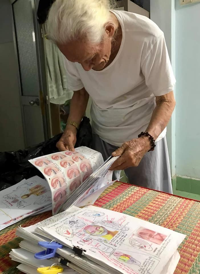 Thầy Nguyễn Tiến Thủ biên soạn giáo trình Y Thuật Thủ Công Thầy Nguyễn Tiến Thủ biên soạn giáo trình Y Thuật Thủ Công