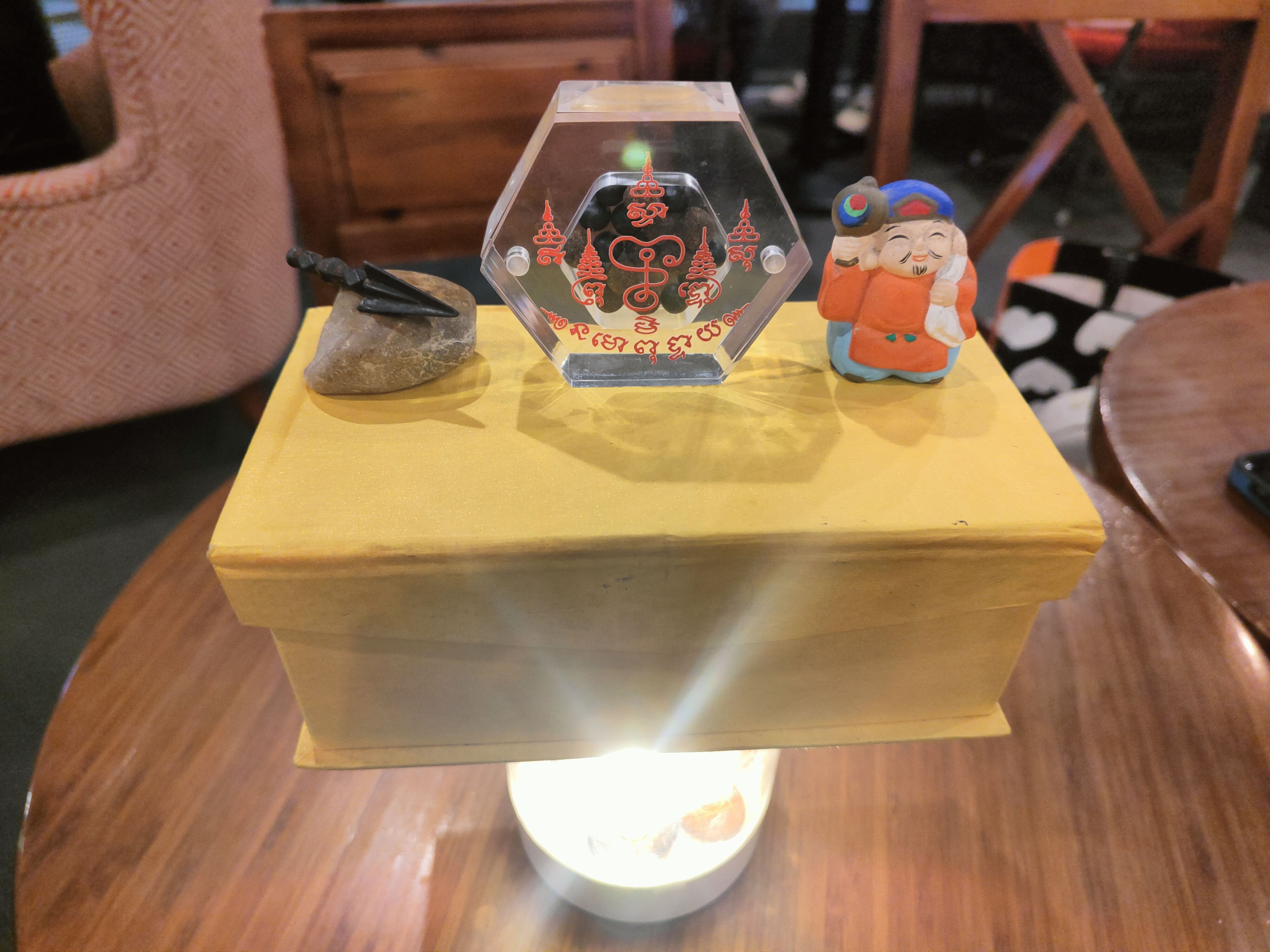 Linh dị phổ ba kim cang Linh dị phổ ba kim cang