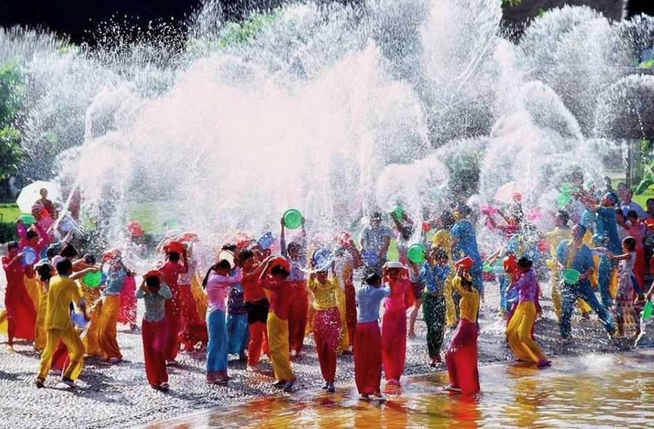 Tết té nước Songkran Tết té nước Songkran
