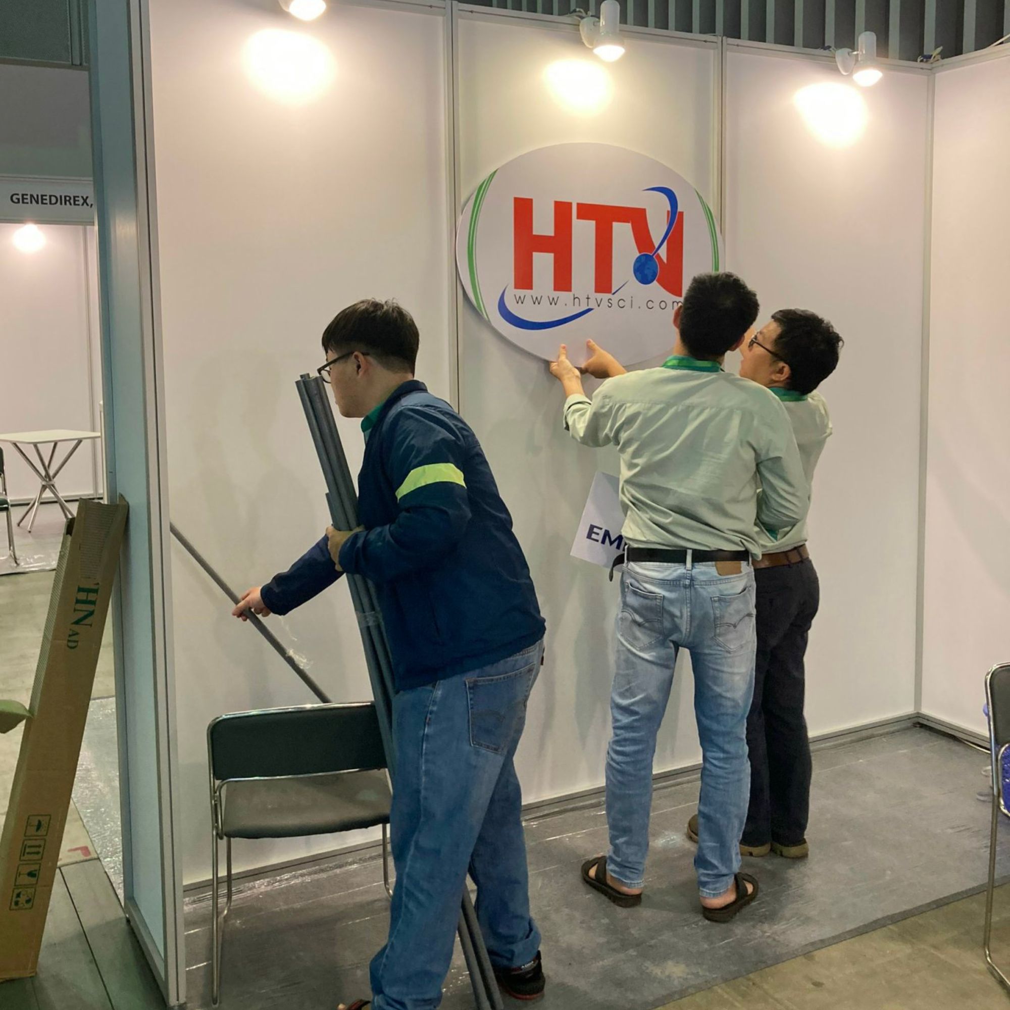 công tác chuan bi gian hang