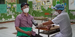 Bộ Y tế: Không cần đo huyết áp cho tất cả người đến tiêm vắc xin COVID-19