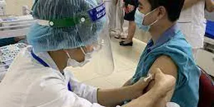 TIÊM VẮC XIN CÓ CHẮC CHẮN MIỄN NHIỄM COVID-19?