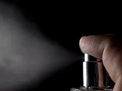 Bạn đã biết chọn lựa và sử dụng nước hoa đúng cách chưa?