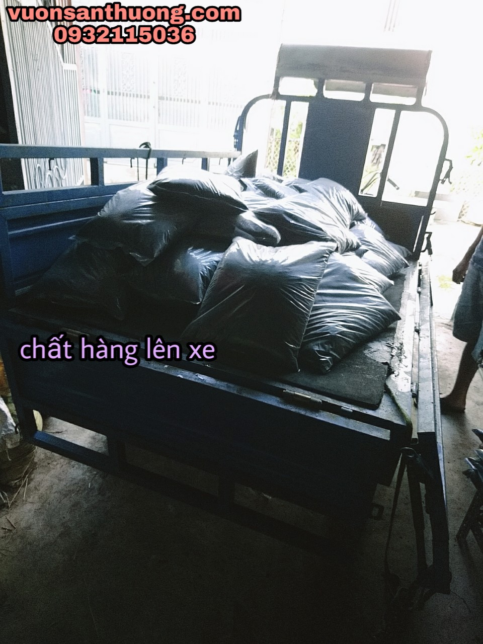 chất hàng lên xe và đến nhà khách nào chất hàng lên xe và đến nhà khách nào