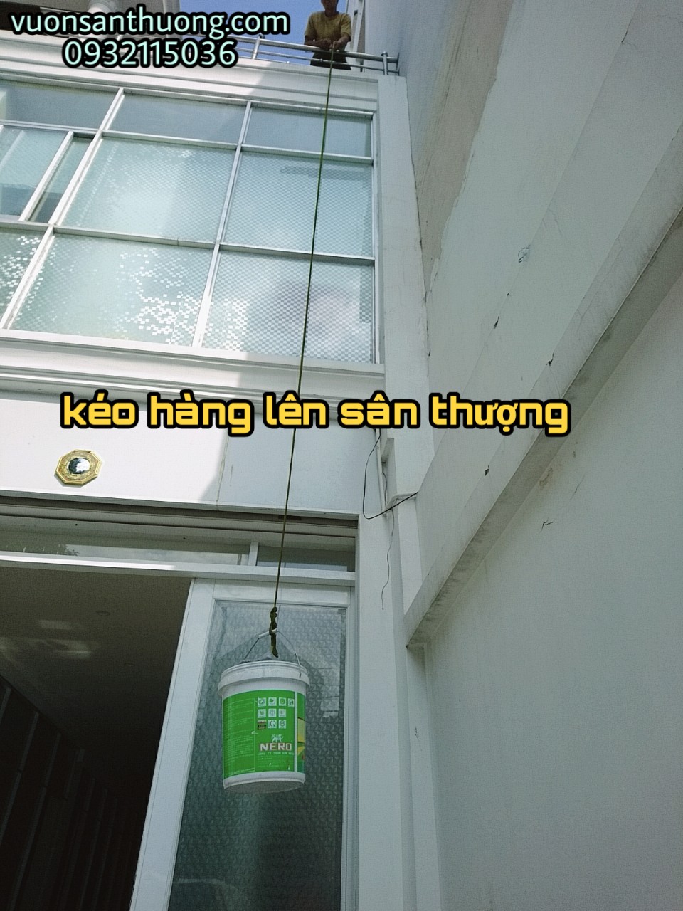 kéo hàng lên sân thượng kéo hàng lên sân thượng