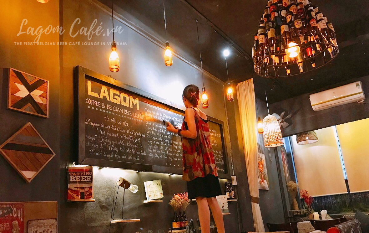 “Sống chậm và biết đủ” chính là triết lý của Lagom Café và những người yêu thích quán café cho tâm hồn này. “Sống chậm và biết đủ” chính là triết lý của Lagom Café và những người yêu thích quán café cho tâm hồn này.