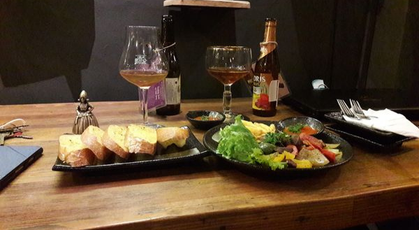 reviews facebook lagom cafe belgian beer lounge hcm nam chau