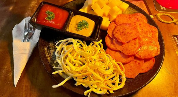 reviews facebook lagom cafe belgian beer lounge hcm nghia le