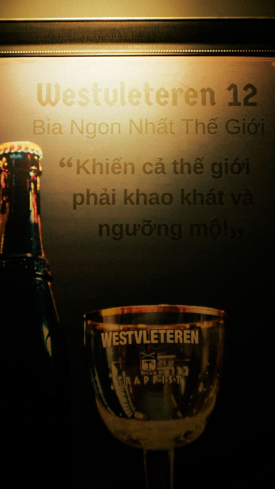 Sài Gòn, Lagom Café, ngày mưa gió & Em…