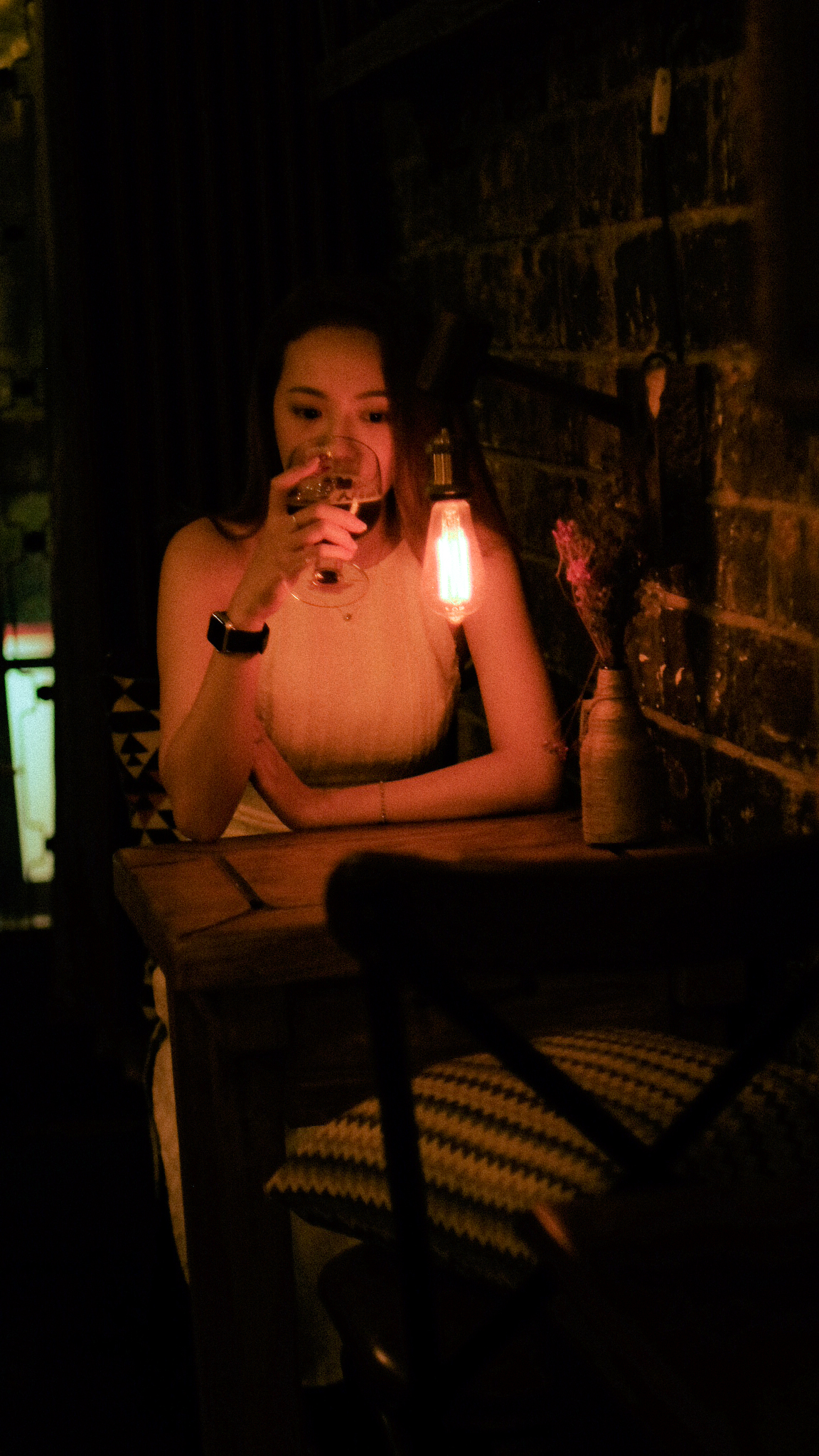 Sài Gòn, Lagom Café, ngày mưa gió và Em...