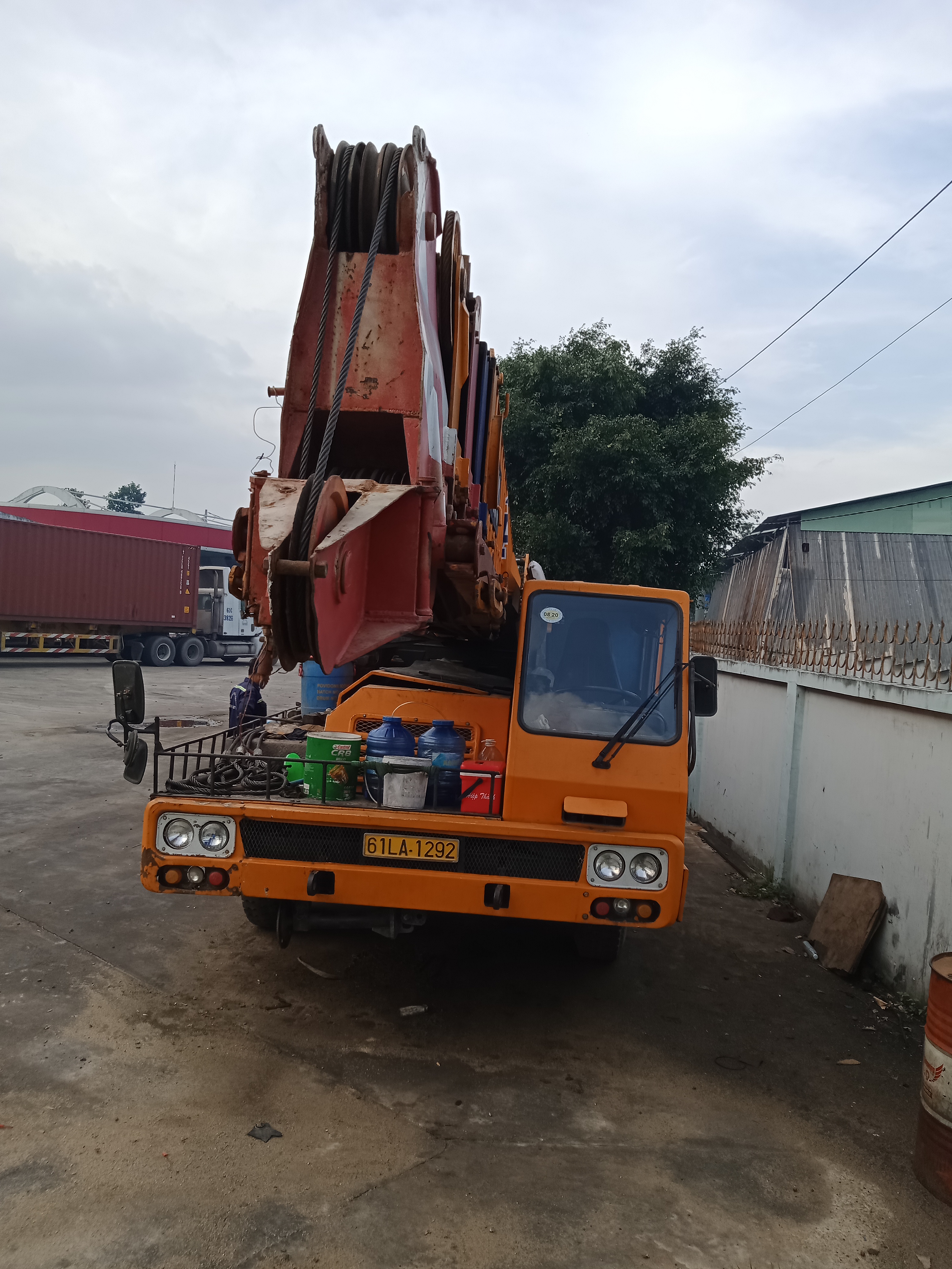 Công ty Đức Quốc Thiện chuyên cho thuê xe cẩu kato tại Bình Phước