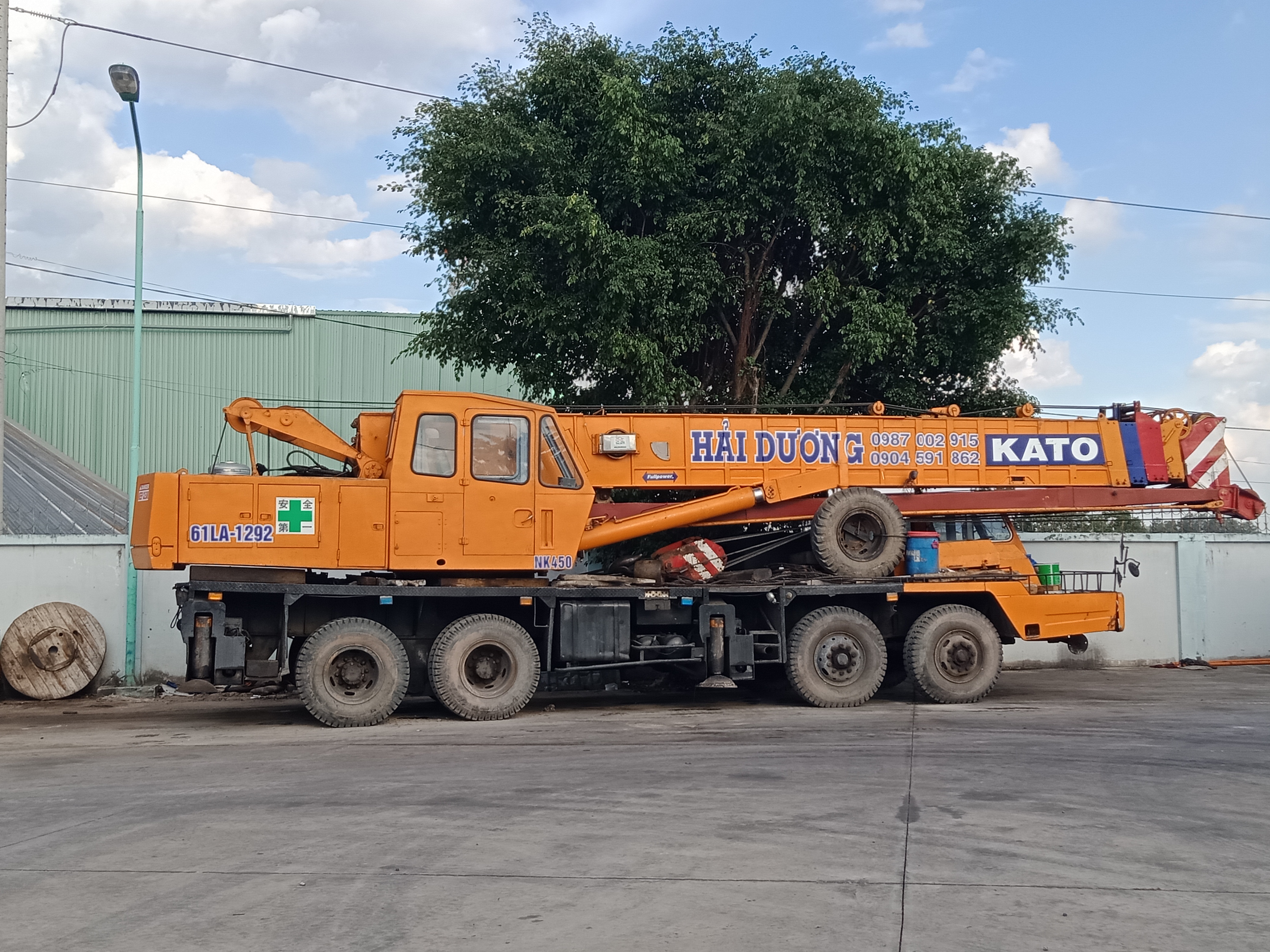 Cho thuê xe cảu kato tại KCN Đại Đăng Bình Dương