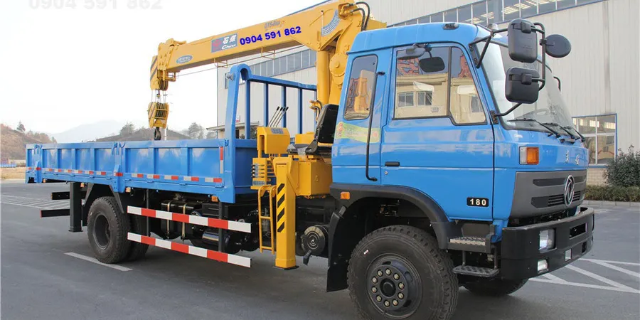 Công ty cho thuê xe tải cẩu chuyên nghiệp tại khu công nghiệp Sóng Thần 3