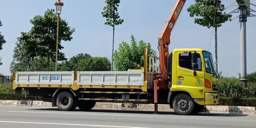 Cho thuê xe cẩu người giá rẻ tại KCN Tân Đô Long An