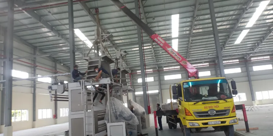Dịch vụ cho thuê xe tải cẩu giá rẻ tại KCN Bàu Bàng Bình Dương