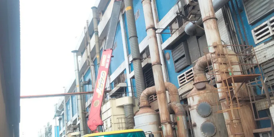 Cho thuê xe cẩu người giá tốt tại khu công nghiệp bắc Đồng Phú  Bình Phước