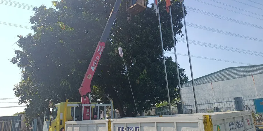 Dịch vụ cho thuê xe cẩu người chuyên nghiệp giá tốt nhất của Đức Quốc Thiện tại Long An