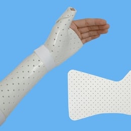 Nhựa nhiệt dẻo – Nẹp cố định cổ tay và ngón tay cái
