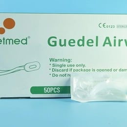 Dụng cụ chống cắn lưỡi Airway Greetmed bảo vệ lưỡi môi