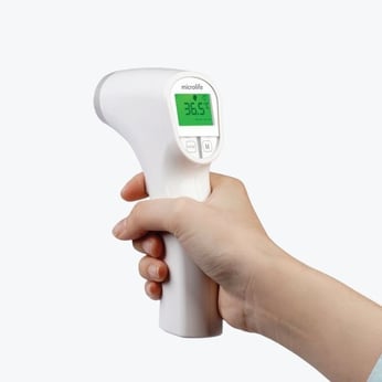 Nhiệt kế hồng ngoại đo trán MICROLIFE NC - 300