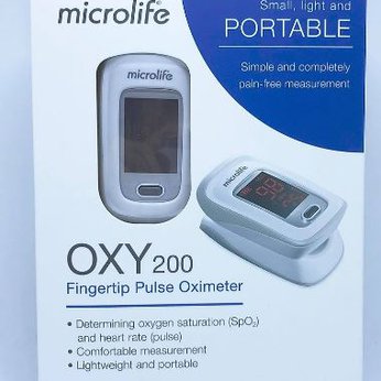 Máy đo nồng độ oxy trong máu Microlife SpO2 OXY200