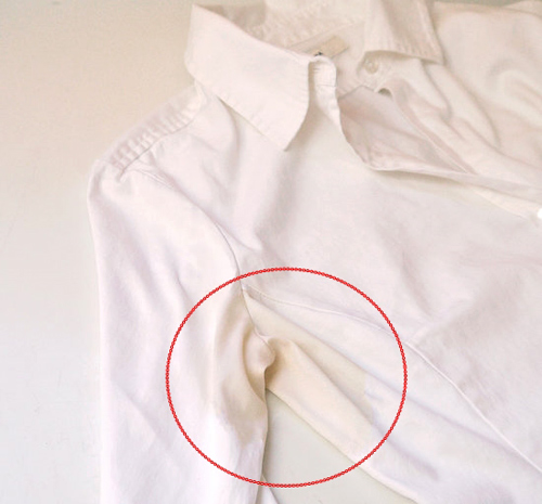 cach-lam-sach-vet-o-o-nach-ao-dui-duidesign cách-làm-sạch-vết-ố-vàng-ở-nách-áo-linen.jpg (88 KB)