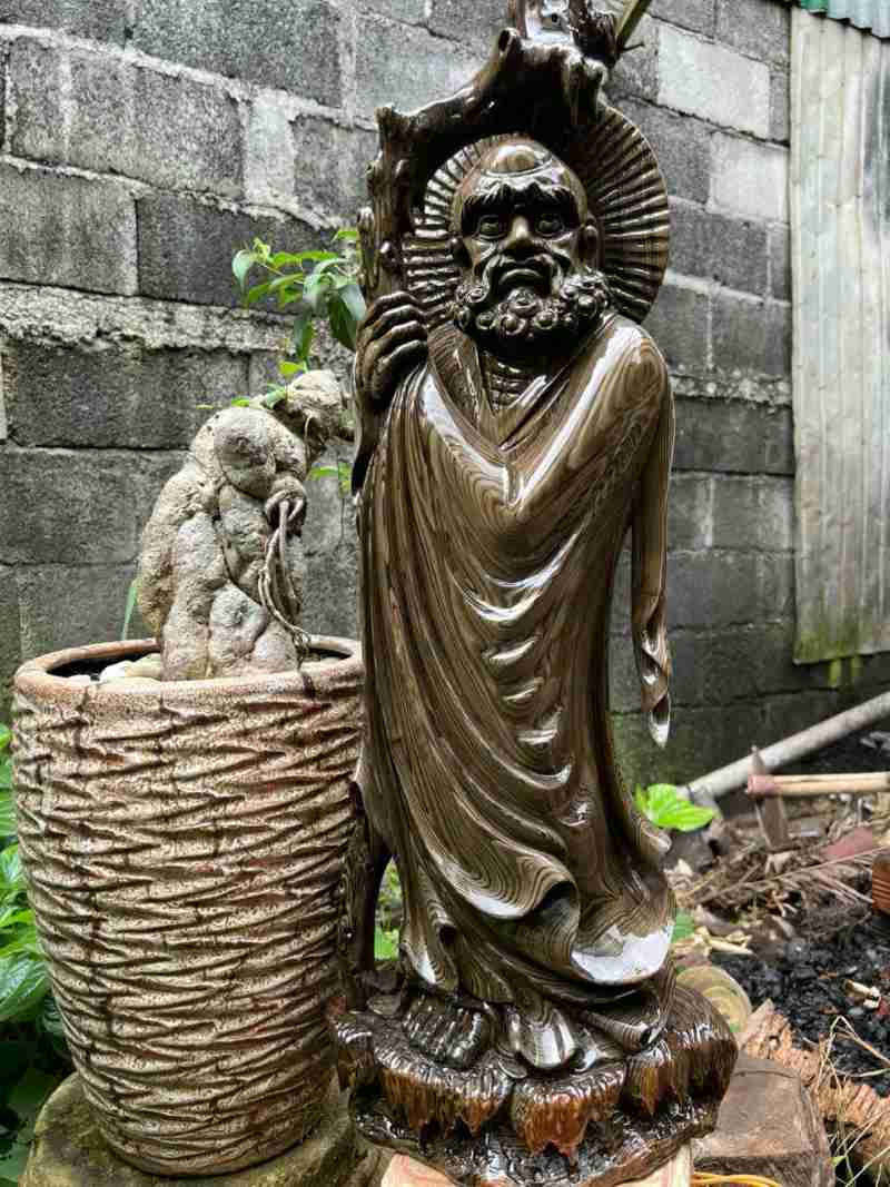 Tượng đạt ma gỗ thủy tùng - thông nước Tượng đạt ma gỗ thủy tùng - thông nước