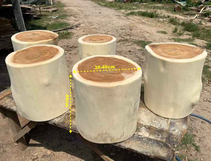 Ghế đôn gỗ nguyên khối tròn tự nhiên. Ghế đôn gỗ nguyên khối tròn tự nhiên.