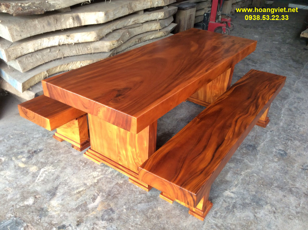 Bộ bàn ăn k3 gỗ me tây nguyên khối Bộ bàn ăn k3 gỗ me tây nguyên khối