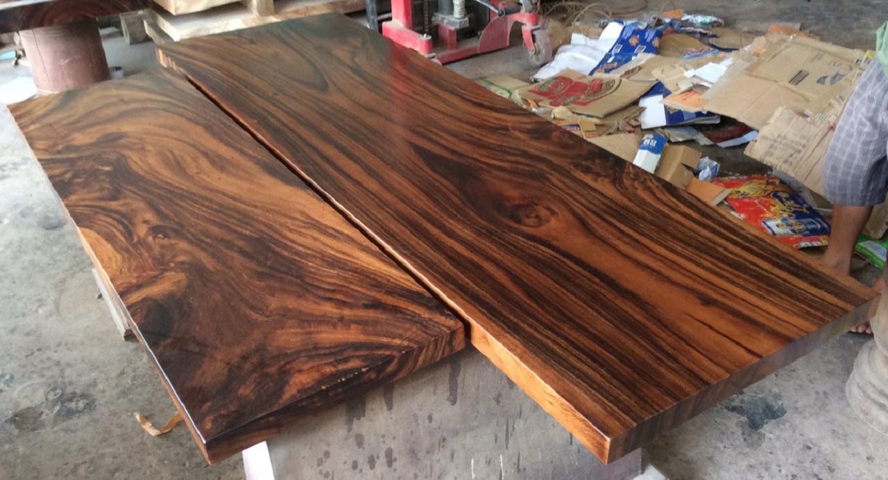 Mặt bàn dày 5cm rộng 70cm dài 180-200cm bằng gỗ me tây siêu đẹp. Mặt bàn dày 5cm rộng 70cm dài 180-200cm bằng gỗ me tây siêu đẹp.
