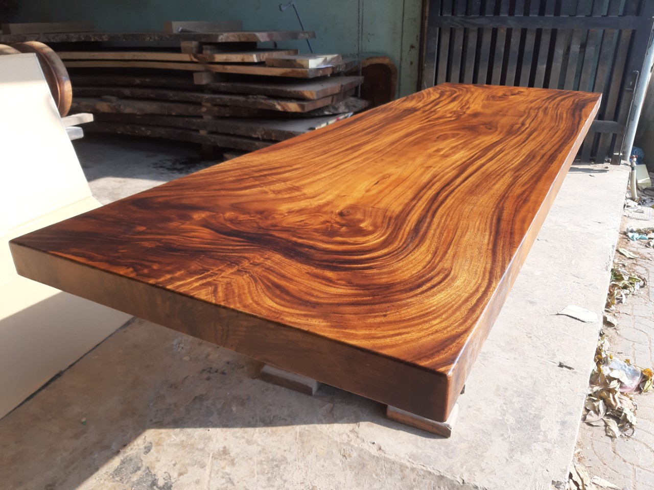 Giá gỗ me tây nguyên tấm tại tphcm Giá gỗ me tây nguyên tấm tại tphcm