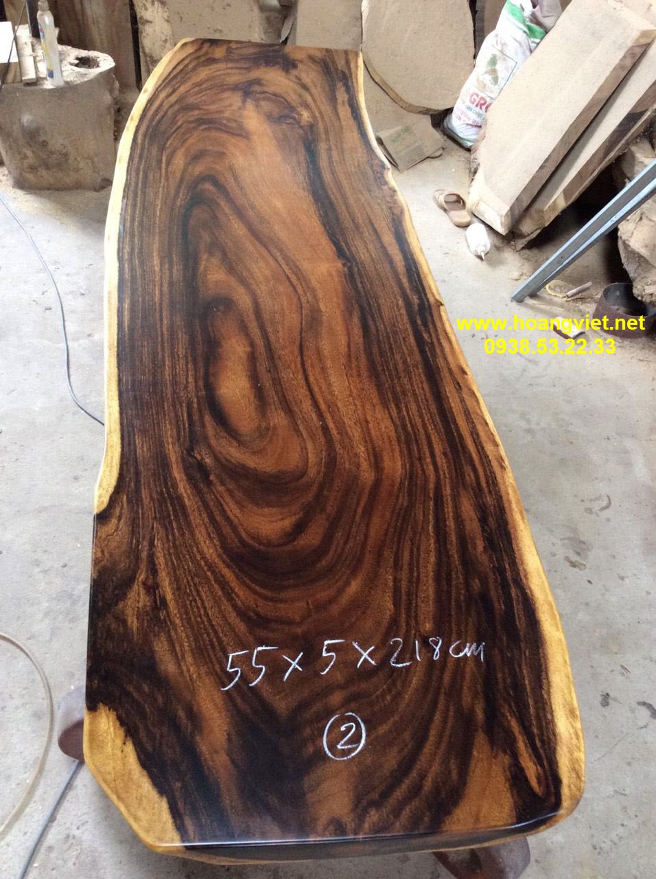 Gỗ me tây với hệ vân siêu đẹp Gỗ me tây với hệ vân siêu đẹp