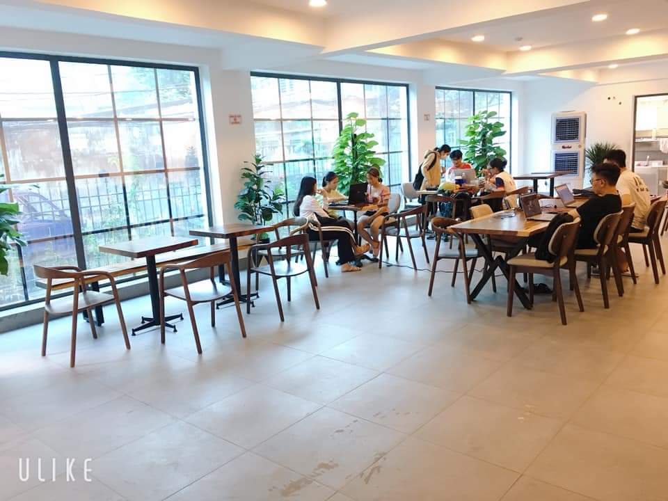 Bàn cafe gỗ me tây nguyên khối Bàn cafe gỗ me tây nguyên khối