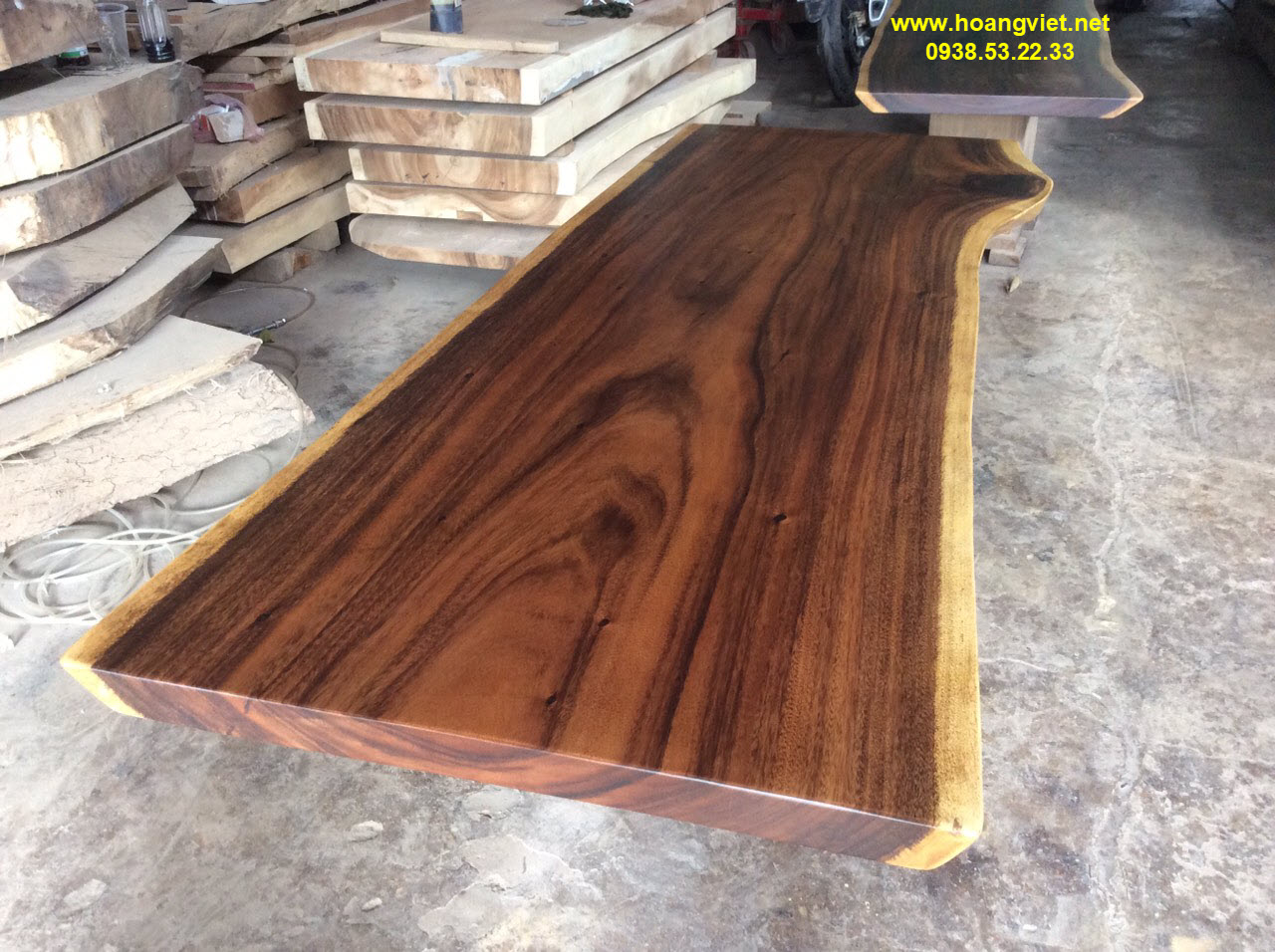 Giá mặt bàn gỗ me tây nguyên khối tphcm Giá mặt bàn gỗ me tây nguyên khối tphcm