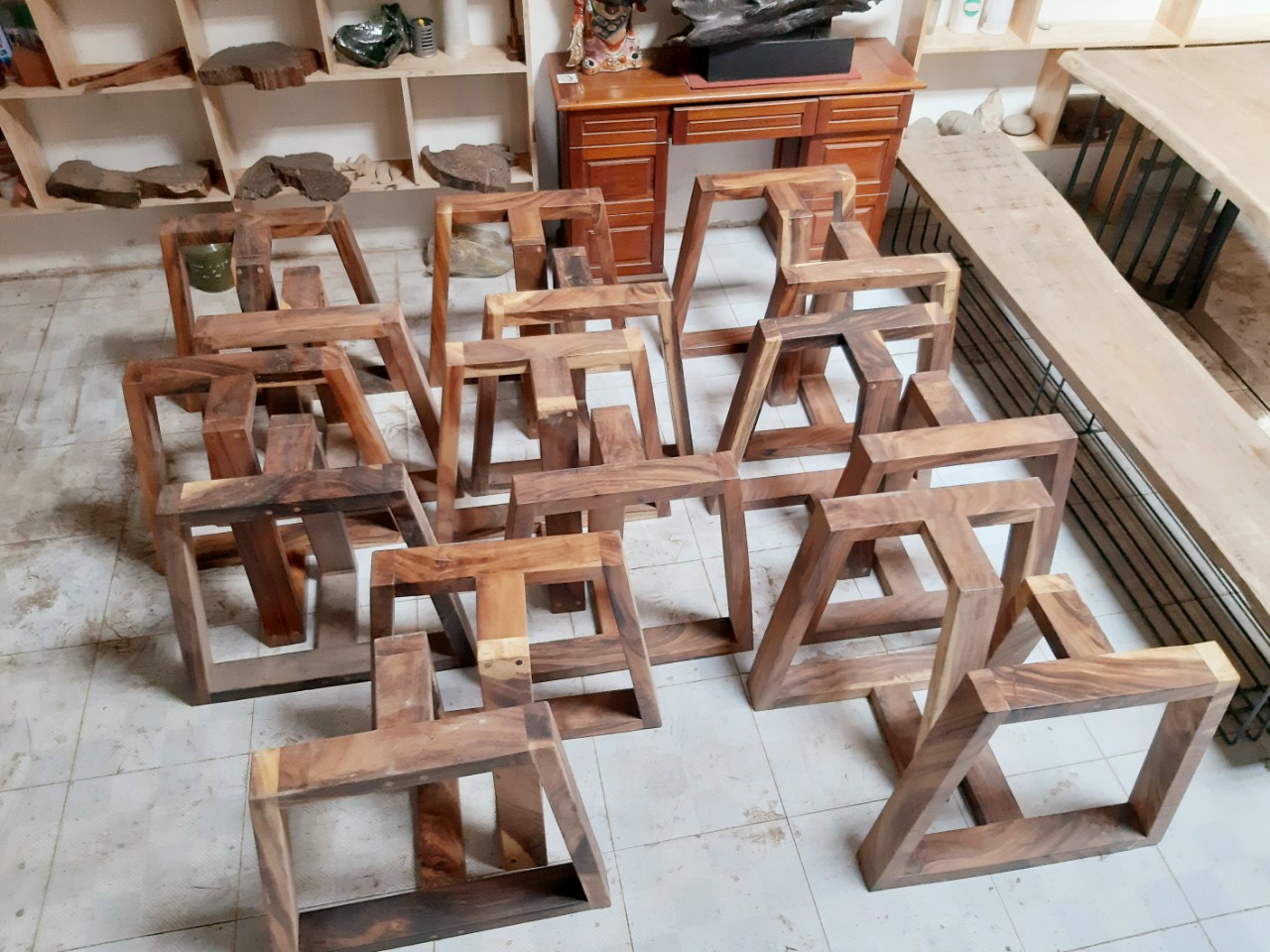 Chân bàn gỗ nguyên khối giá rẻ