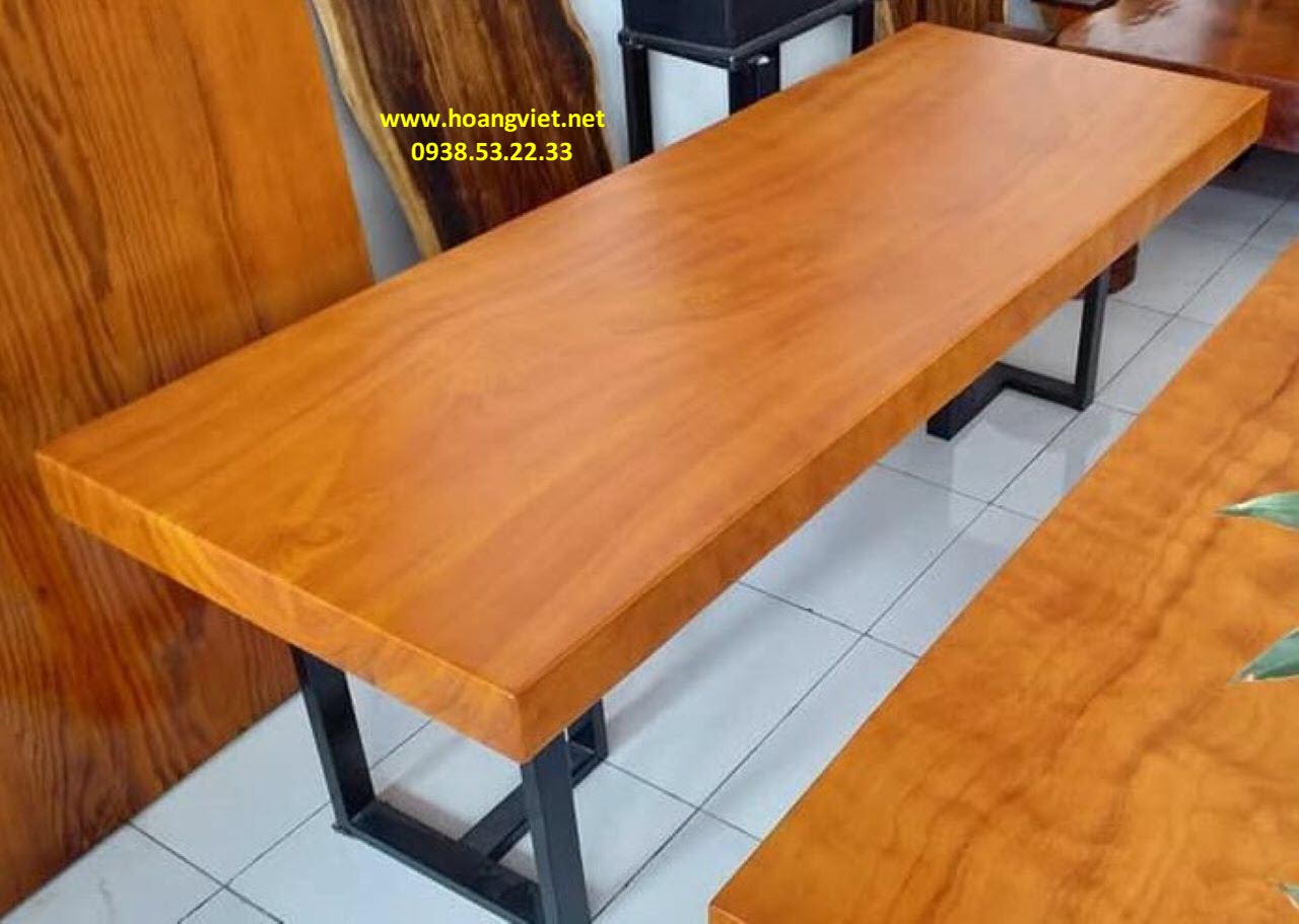 Bàn ghế ăn chất liệu gỗ gõ đỏ nguyên khối Bàn ghế ăn chất liệu gỗ gõ đỏ nguyên khối