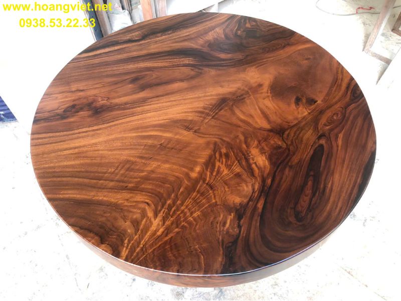 Mặt bàn tròn gỗ me tây nguyên khối đường kính 1m2 Mặt bàn tròn gỗ me tây nguyên khối đường kính 1m2