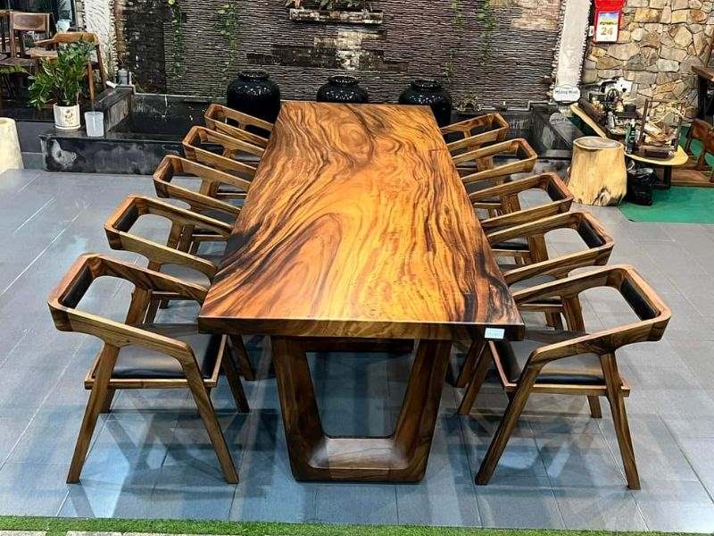 Bàn ăn 10 ghế gỗ me tây nguyên tấm Bàn ăn 10 ghế gỗ me tây nguyên tấm