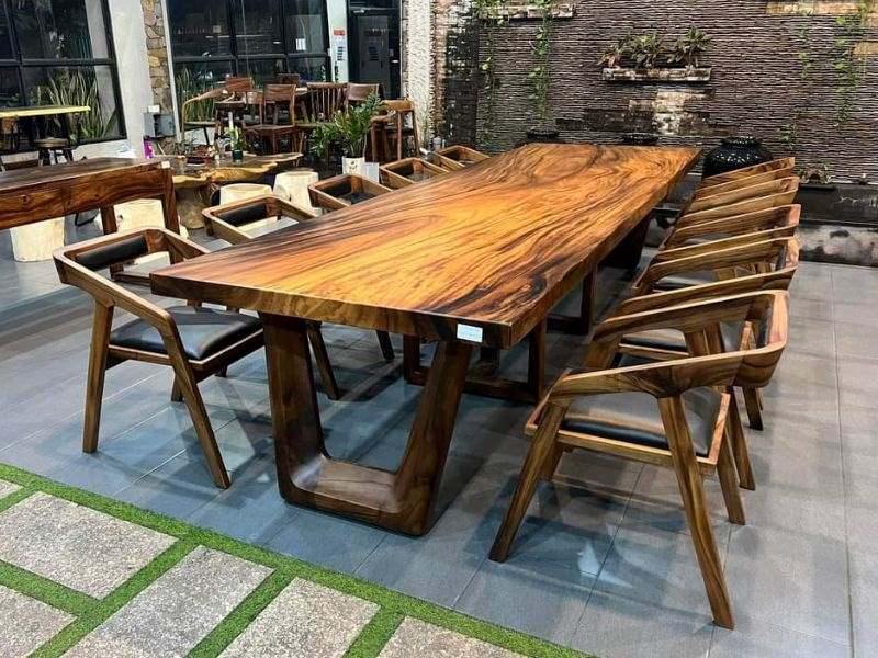 Bàn ăn 10 ghế gỗ me tây nguyên tấm Bàn ăn 10 ghế gỗ me tây nguyên tấm