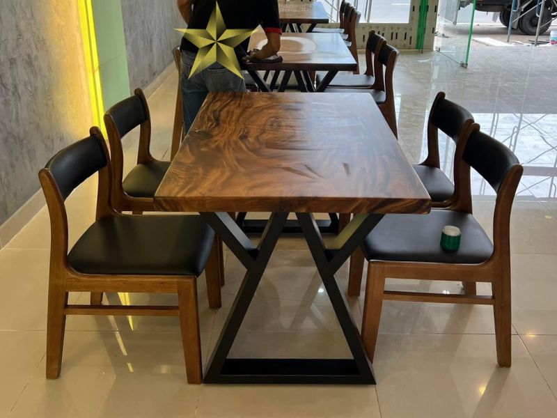 Bàn ăn 4 ghế gỗ me tây dài 1m2 Bàn ăn 4 ghế gỗ me tây dài 1m2