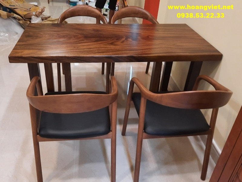 Bàn ăn 4 ghế gỗ tự nhiên nguyên tấm Bàn ăn 4 ghế gỗ tự nhiên nguyên tấm