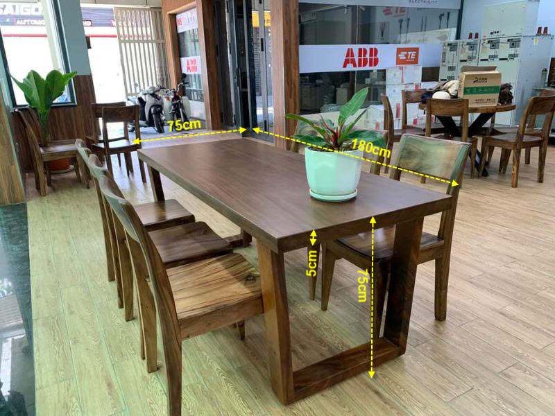 Kích thước bàn ăn 6 người gỗ tự nhiên me tây. Kích thước bàn ăn 6 người gỗ tự nhiên me tây.